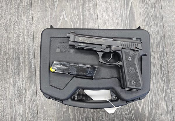 Pistola Taurus 92 AFD Cal .9mm foto real