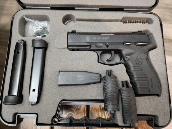 Pistola Taurus PT 845 - cal.45 paraguai.